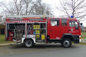 Beladung TLF 16/25 rechte Fahrzeugseite